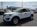 2017 Oxford White Ford Explorer FWD  photo #3