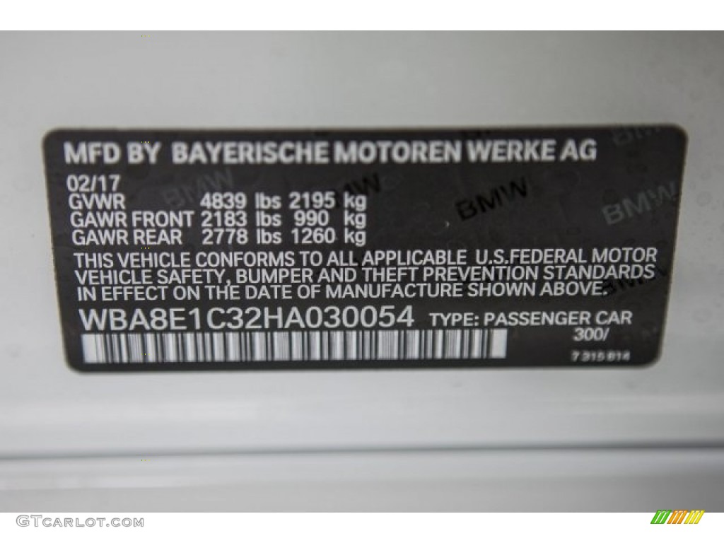 2017 3 Series 330e iPerfomance Sedan - Alpine White / Black photo #10