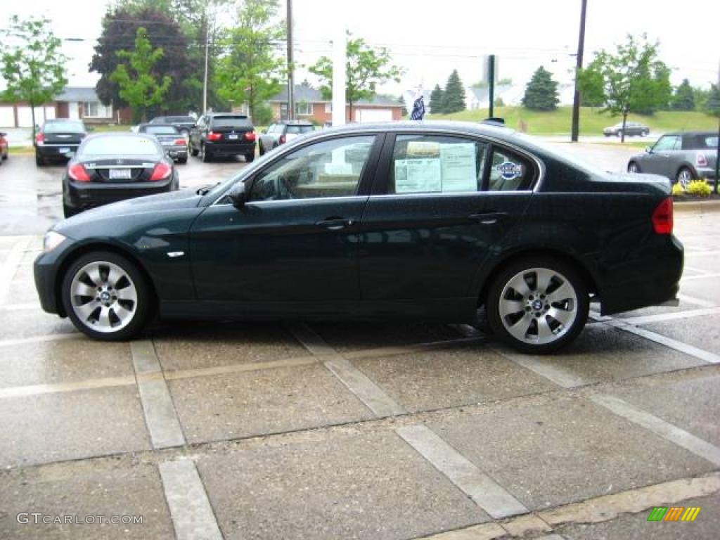 2006 3 Series 330xi Sedan - Deep Green Metallic / Beige Dakota Leather photo #4