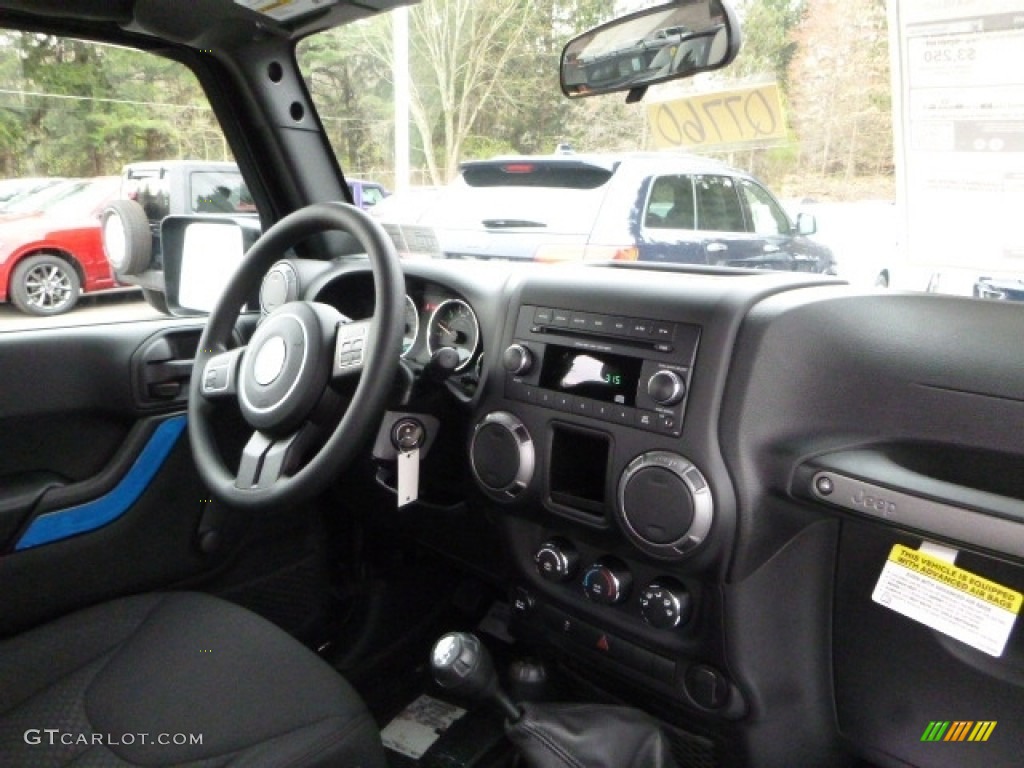 2017 Wrangler Sport 4x4 - Black / Black photo #8