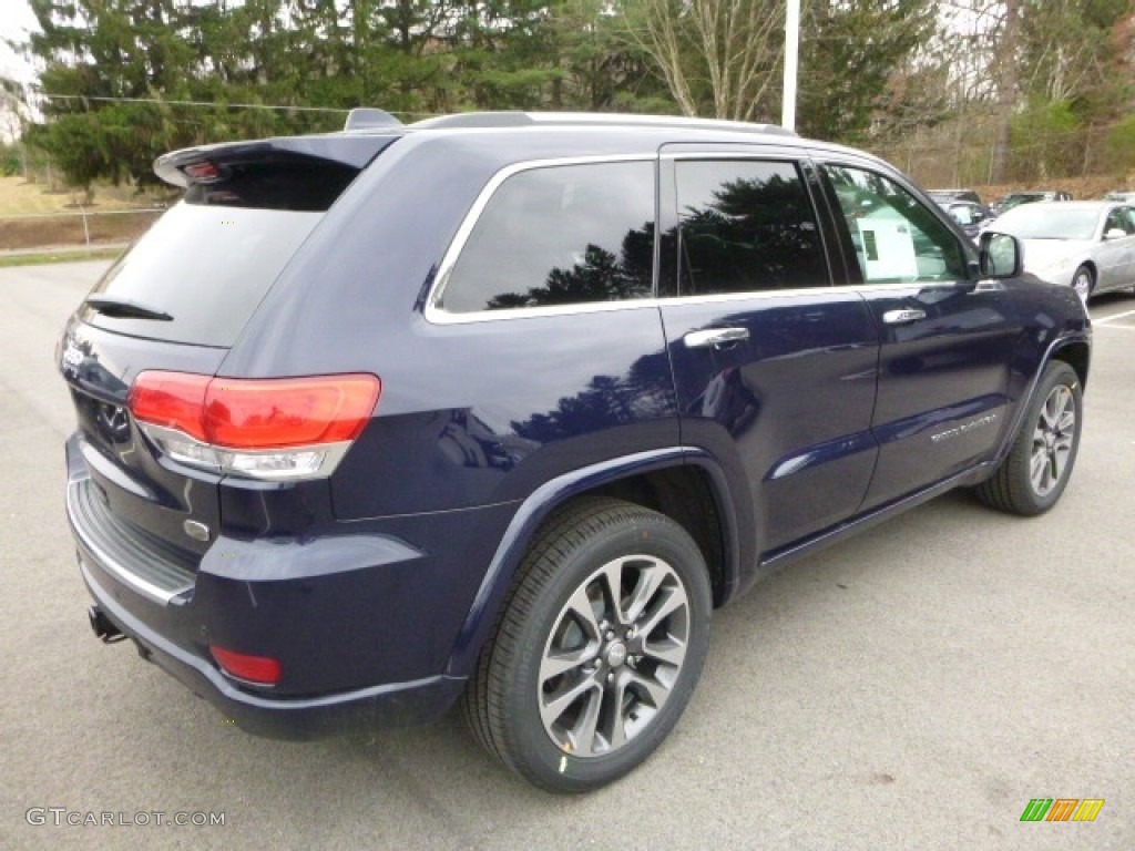 2017 Grand Cherokee Overland 4x4 - True Blue Pearl / Black photo #6