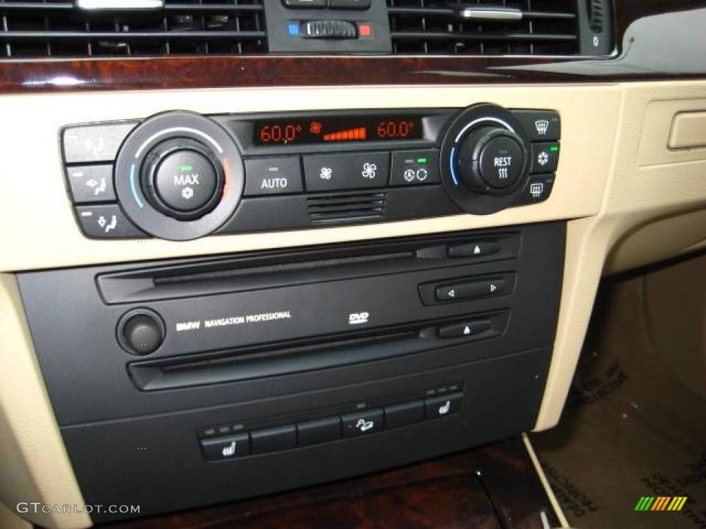 2006 3 Series 330xi Sedan - Deep Green Metallic / Beige Dakota Leather photo #18