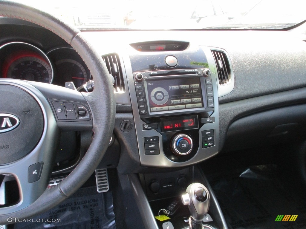 2012 Forte Koup SX - Bright Silver / Black photo #14