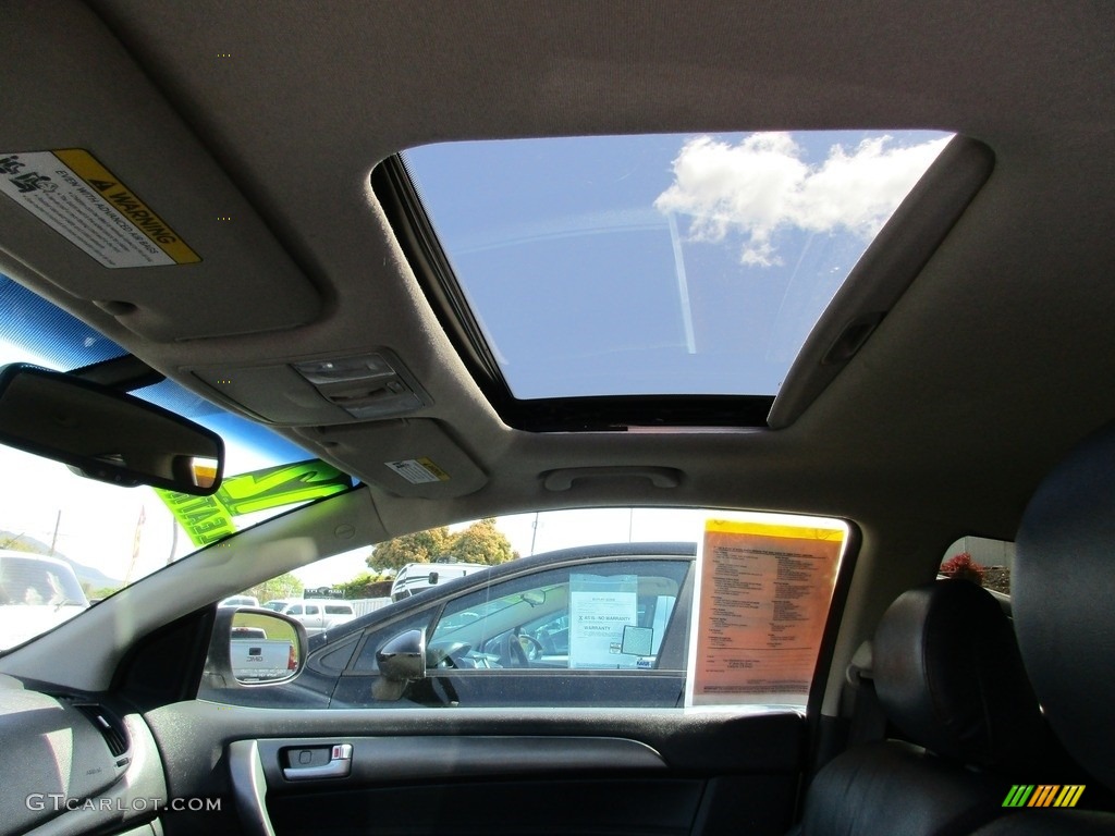 2012 Forte Koup SX - Bright Silver / Black photo #23