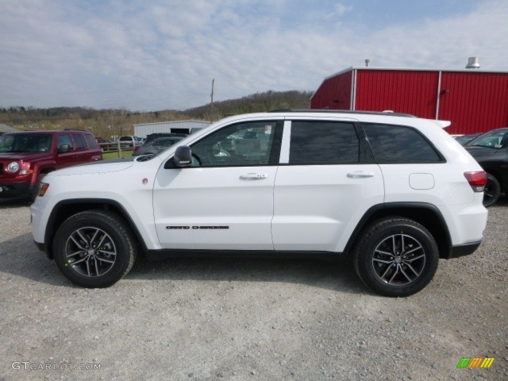 2017 Grand Cherokee Trailhawk 4x4 - Bright White / Black photo #3