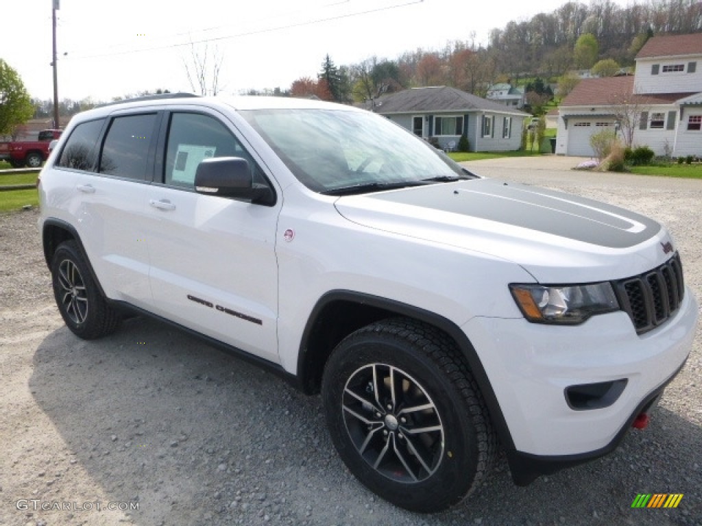 2017 Grand Cherokee Trailhawk 4x4 - Bright White / Black photo #11