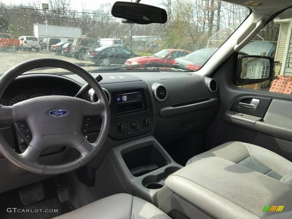 2003 Expedition XLT 4x4 - Dark Shadow Grey Metallic / Flint Grey photo #17