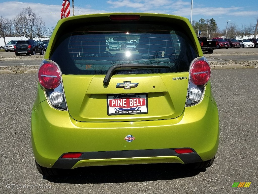2013 Spark LT - Jalapeno (Green) / Dark Pewter/Silver photo #8