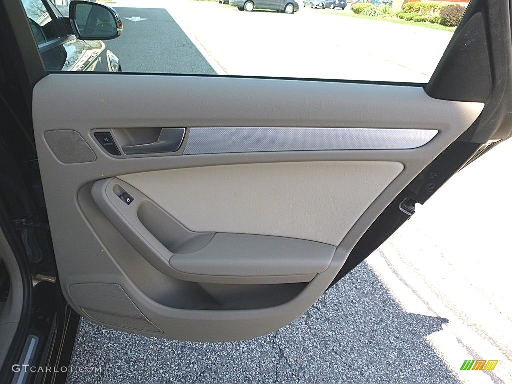 2010 Audi A4 2.0T quattro Sedan Door Panel Photos