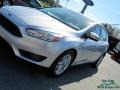 Ingot Silver - Focus SE Hatch Photo No. 32