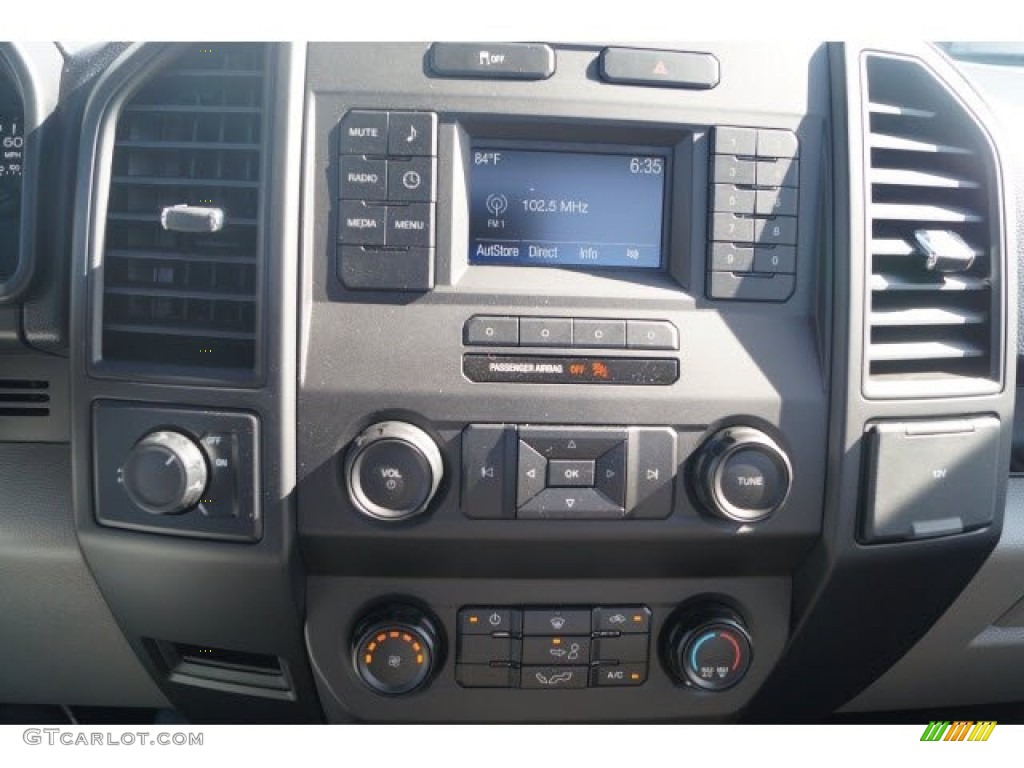 2017 F150 XL Regular Cab - Oxford White / Earth Gray photo #15