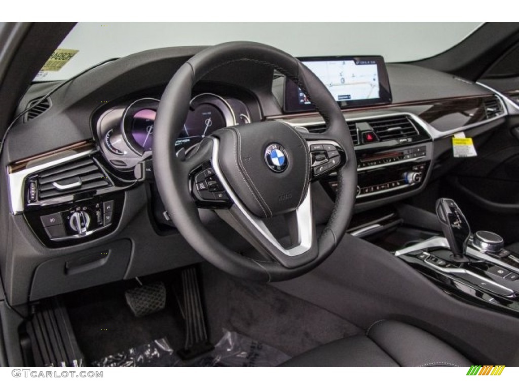 2017 5 Series 530i Sedan - Alpine White / Black photo #5