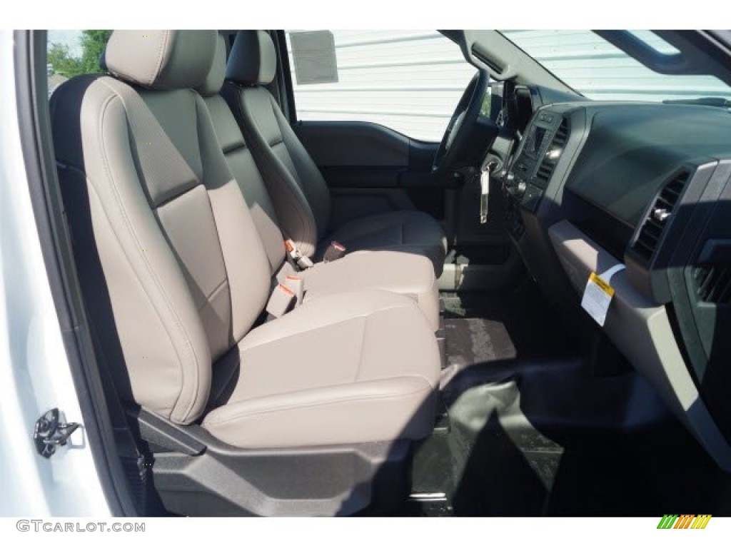 2017 F150 XL Regular Cab - Oxford White / Earth Gray photo #13