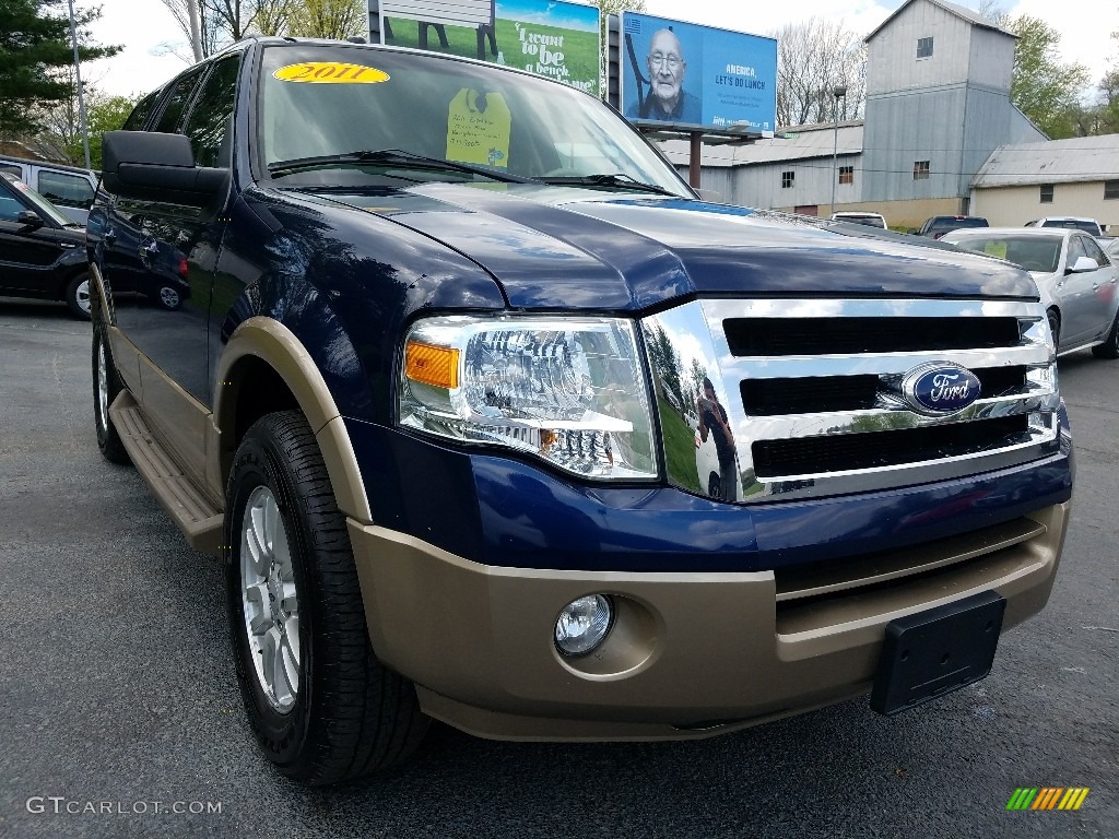 2011 Expedition XLT - Dark Blue Pearl Metallic / Camel photo #13
