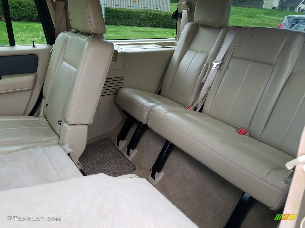 2011 Expedition XLT - Dark Blue Pearl Metallic / Camel photo #36