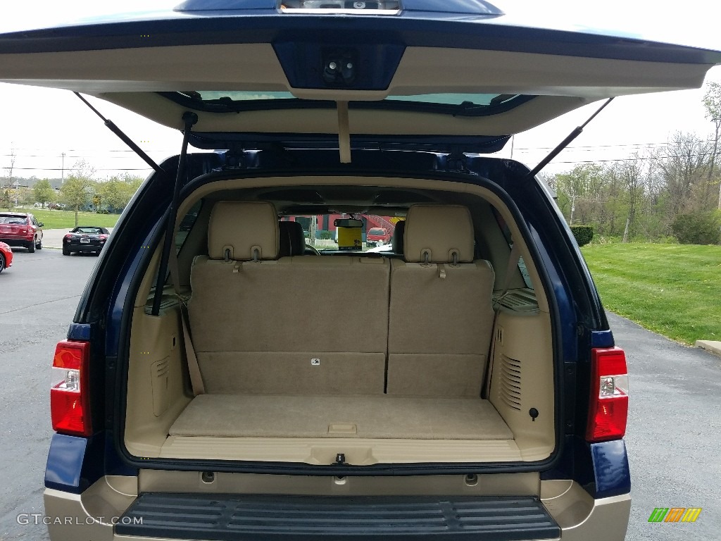 2011 Expedition XLT - Dark Blue Pearl Metallic / Camel photo #39