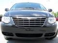2007 Brilliant Black Crystal Pearl Chrysler Town & Country Touring  photo #6