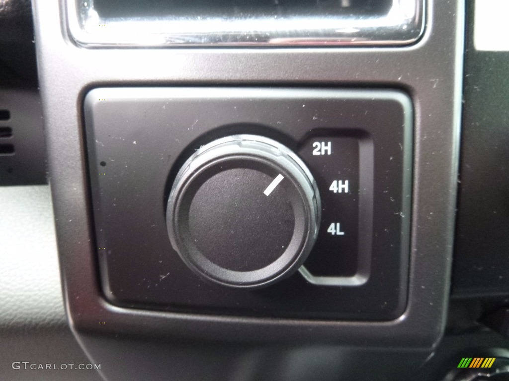 2017 F150 XLT SuperCrew 4x4 - Blue Jeans / Earth Gray photo #16
