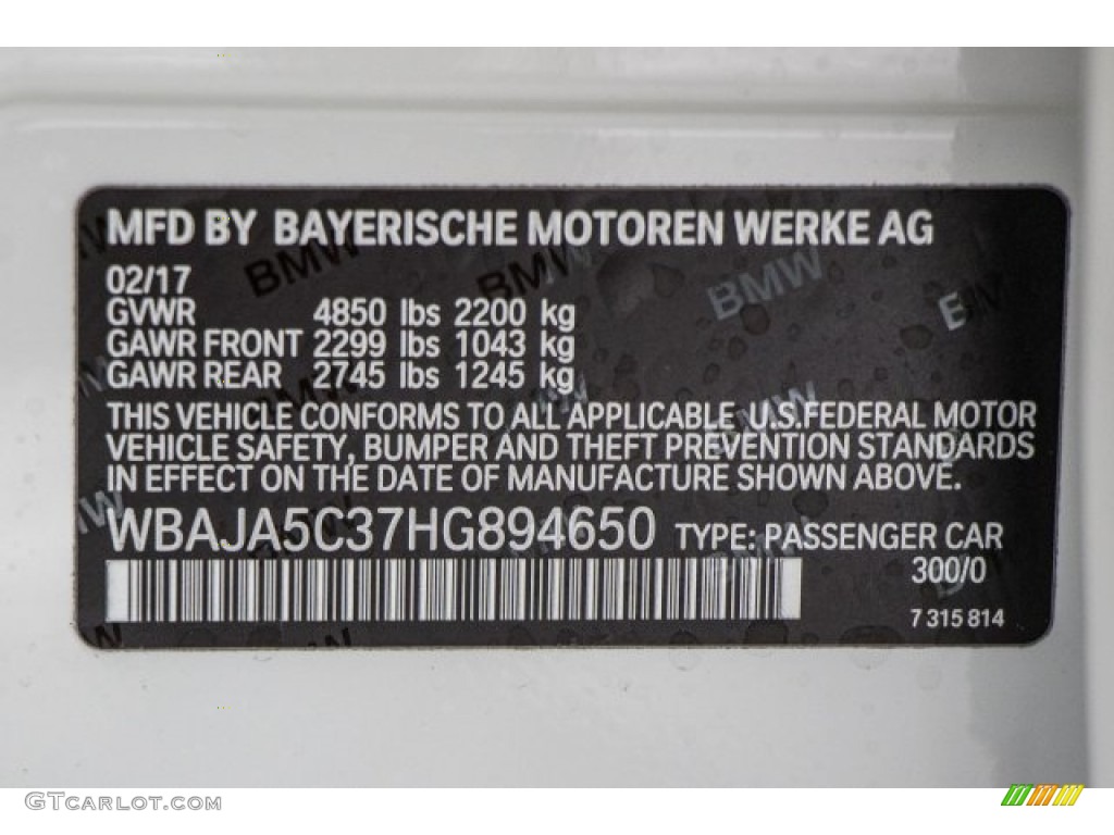 2017 5 Series 530i Sedan - Alpine White / Black photo #11