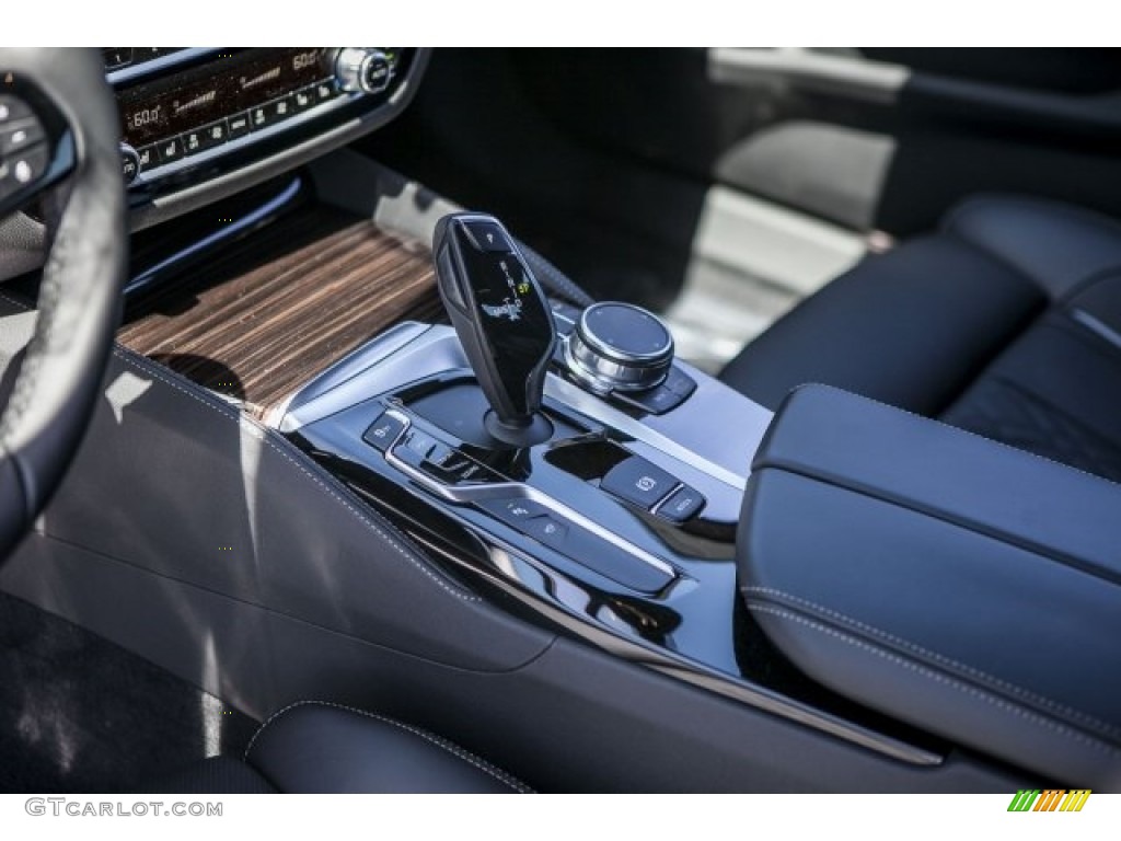 2017 5 Series 540i Sedan - Black Sapphire Metallic / Black photo #7
