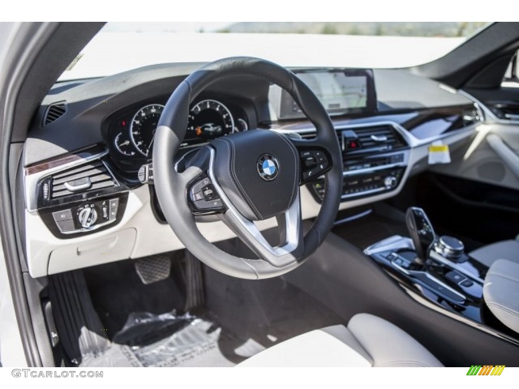 2017 5 Series 540i Sedan - Glacier Silver Metallic / Ivory White photo #6