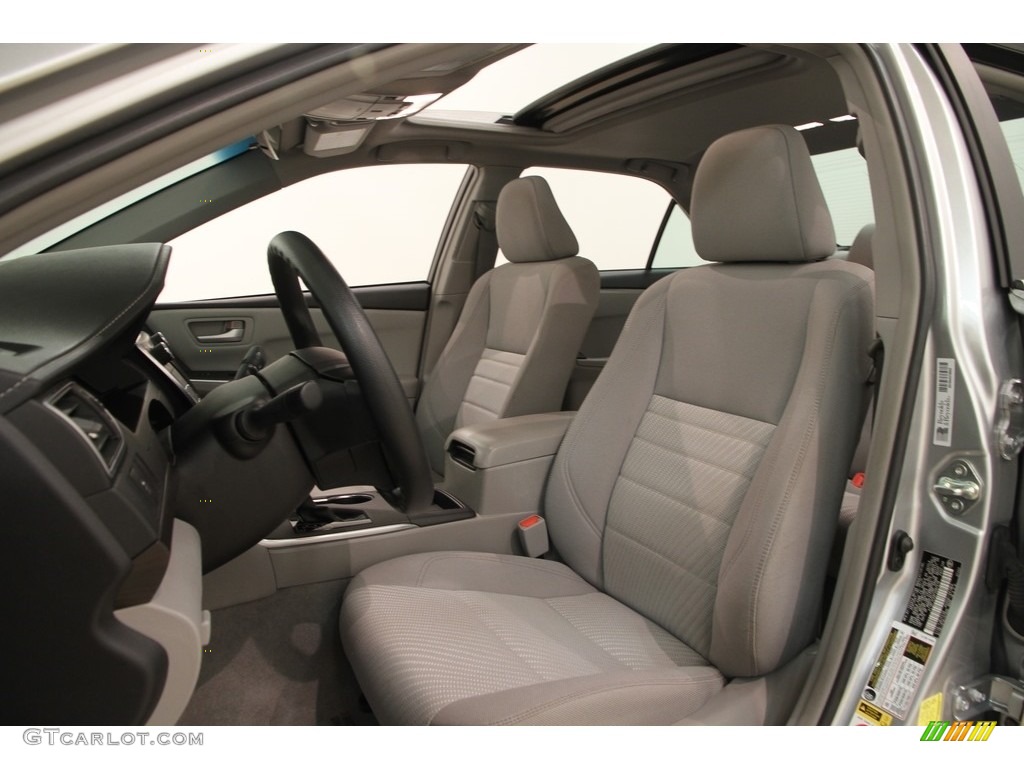 2015 Toyota Camry LE Front Seat Photo #119927215