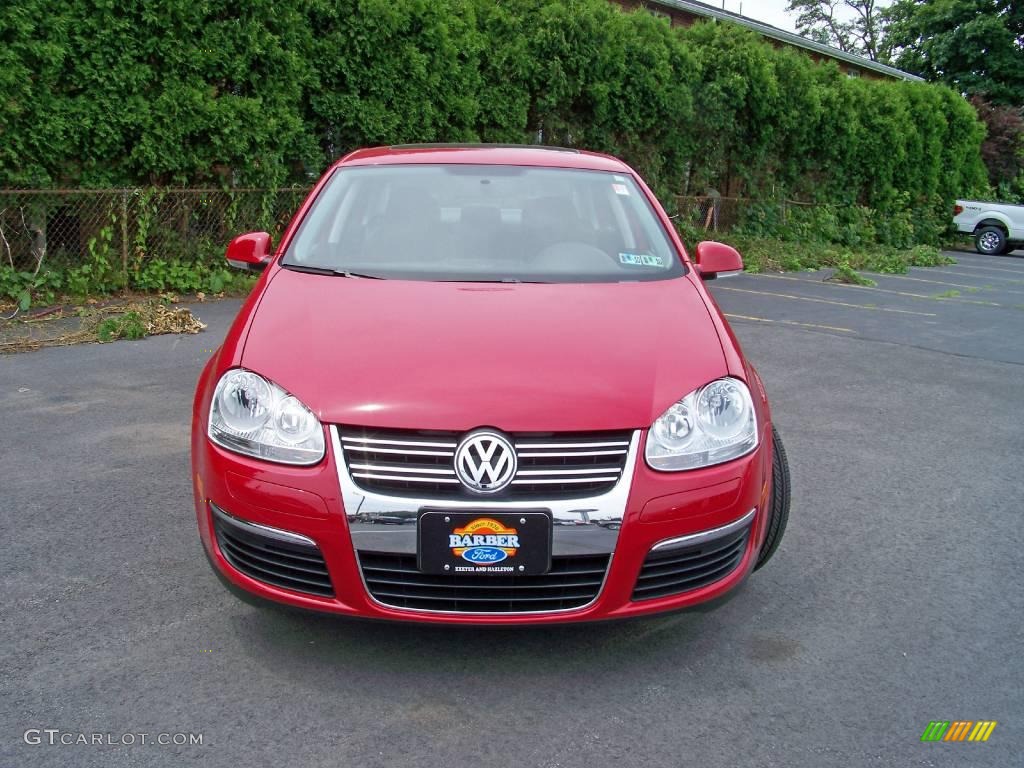2008 Jetta Wolfsburg Edition Sedan - Salsa Red / Anthracite Black photo #2