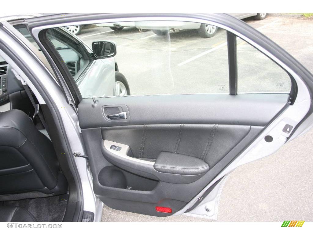 2006 Accord EX Sedan - Alabaster Silver Metallic / Black photo #16