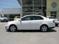 Candy White - Jetta SE Sedan Photo No. 2