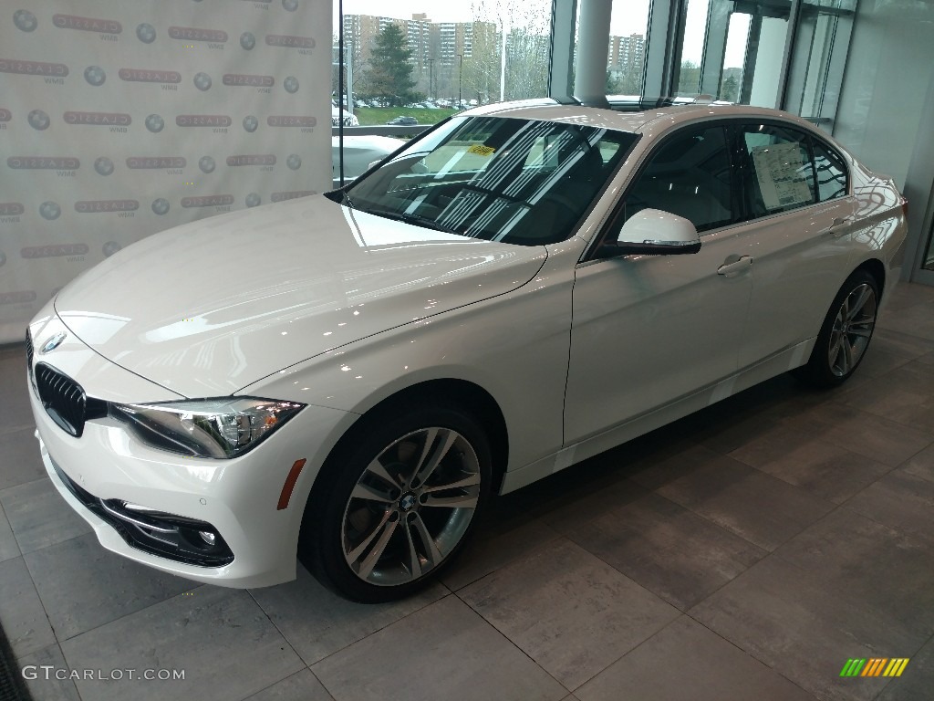 2017 3 Series 330i xDrive Sedan - Alpine White / Black photo #3