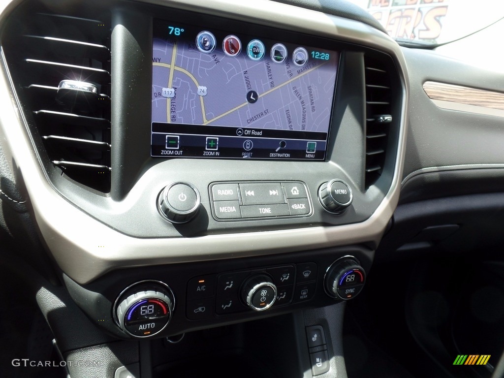 2017 GMC Acadia Denali Navigation Photo #119977522