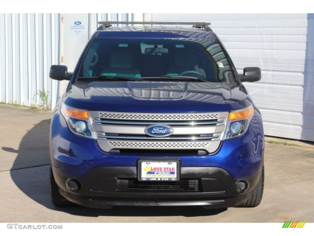 2013 Explorer FWD - Deep Impact Blue Metallic / Medium Light Stone photo #2