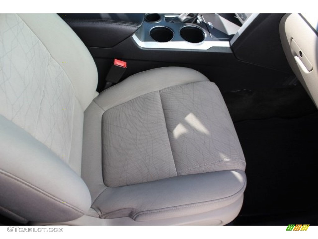 2013 Explorer FWD - Deep Impact Blue Metallic / Medium Light Stone photo #38