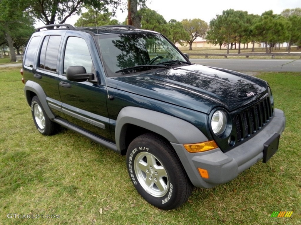 Deep Beryl Green Pearl 2005 Jeep Liberty CRD Sport 4x4 Exterior Photo #119980201