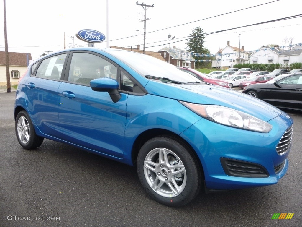Blue Candy 2017 Ford Fiesta SE Hatchback Exterior Photo #119980438