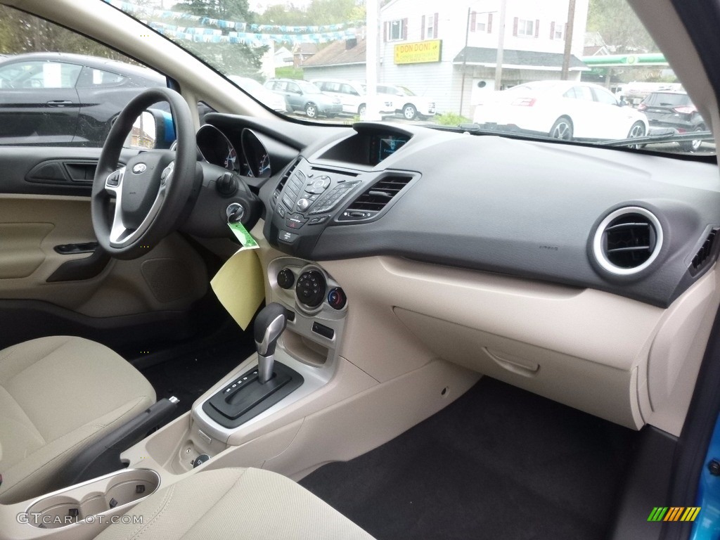 2017 Ford Fiesta SE Hatchback Dashboard Photos