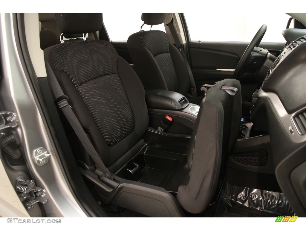 2017 Dodge Journey SXT Front Seat Photos