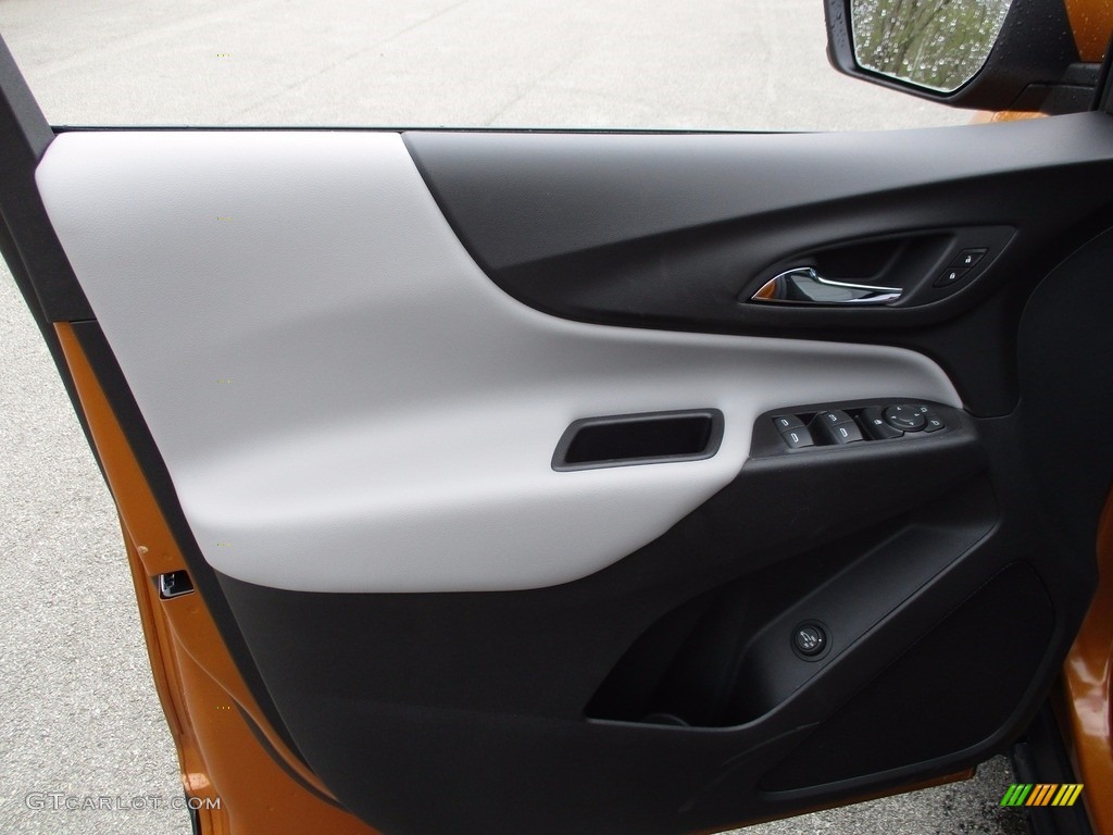 2018 Chevrolet Equinox LT AWD Medium Ash Gray Door Panel Photo #119985634