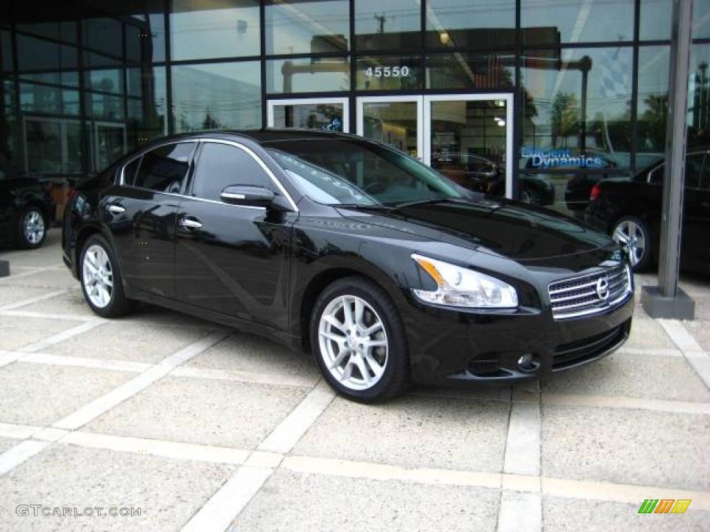 Super Black Nissan Maxima