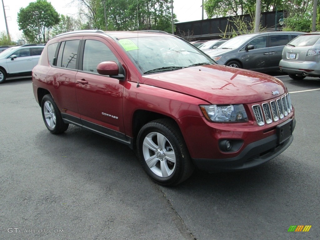 2014 Compass Latitude 4x4 - Deep Cherry Red Crystal Pearl / Dark Slate Gray/Light Pebble photo #4