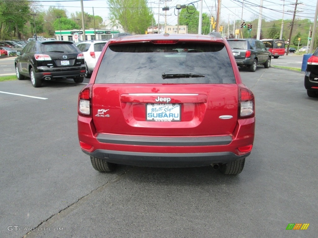 2014 Compass Latitude 4x4 - Deep Cherry Red Crystal Pearl / Dark Slate Gray/Light Pebble photo #7