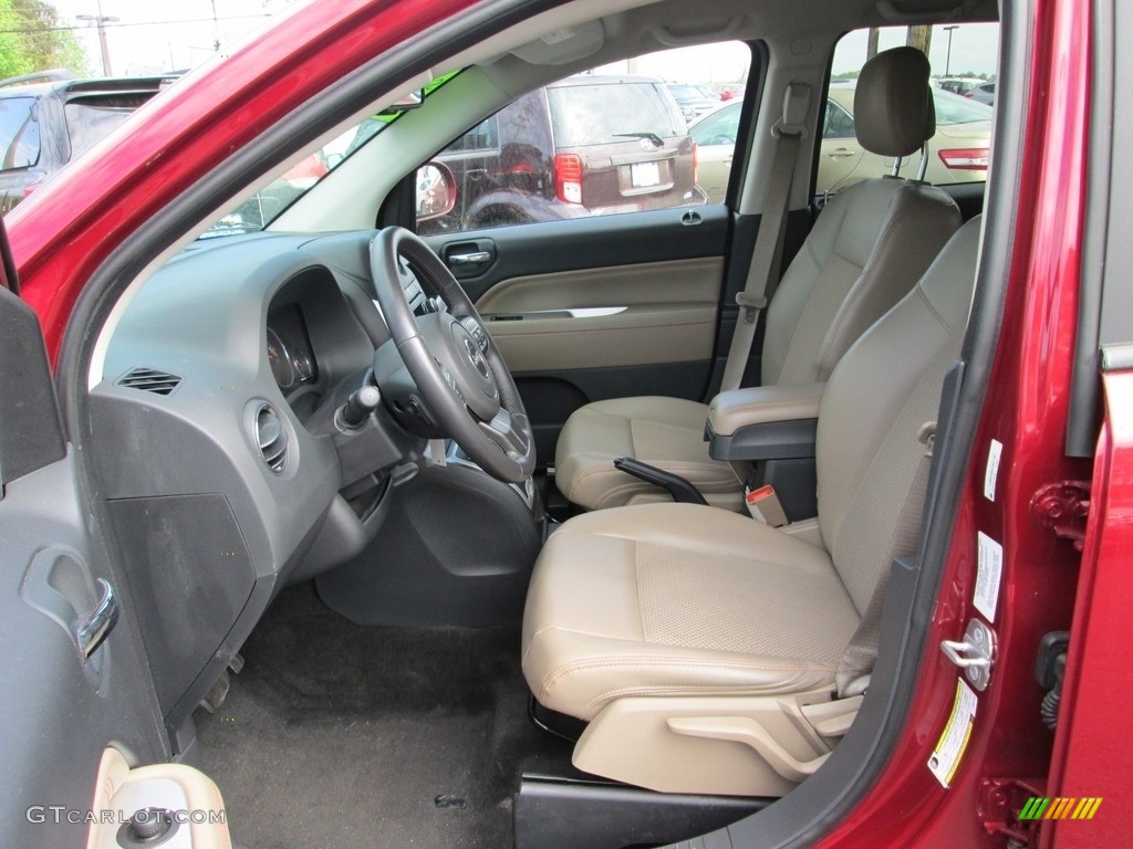 2014 Compass Latitude 4x4 - Deep Cherry Red Crystal Pearl / Dark Slate Gray/Light Pebble photo #12