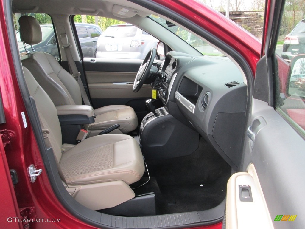 2014 Compass Latitude 4x4 - Deep Cherry Red Crystal Pearl / Dark Slate Gray/Light Pebble photo #17