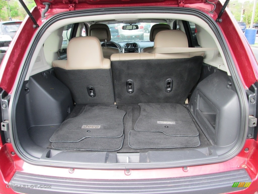 2014 Compass Latitude 4x4 - Deep Cherry Red Crystal Pearl / Dark Slate Gray/Light Pebble photo #19