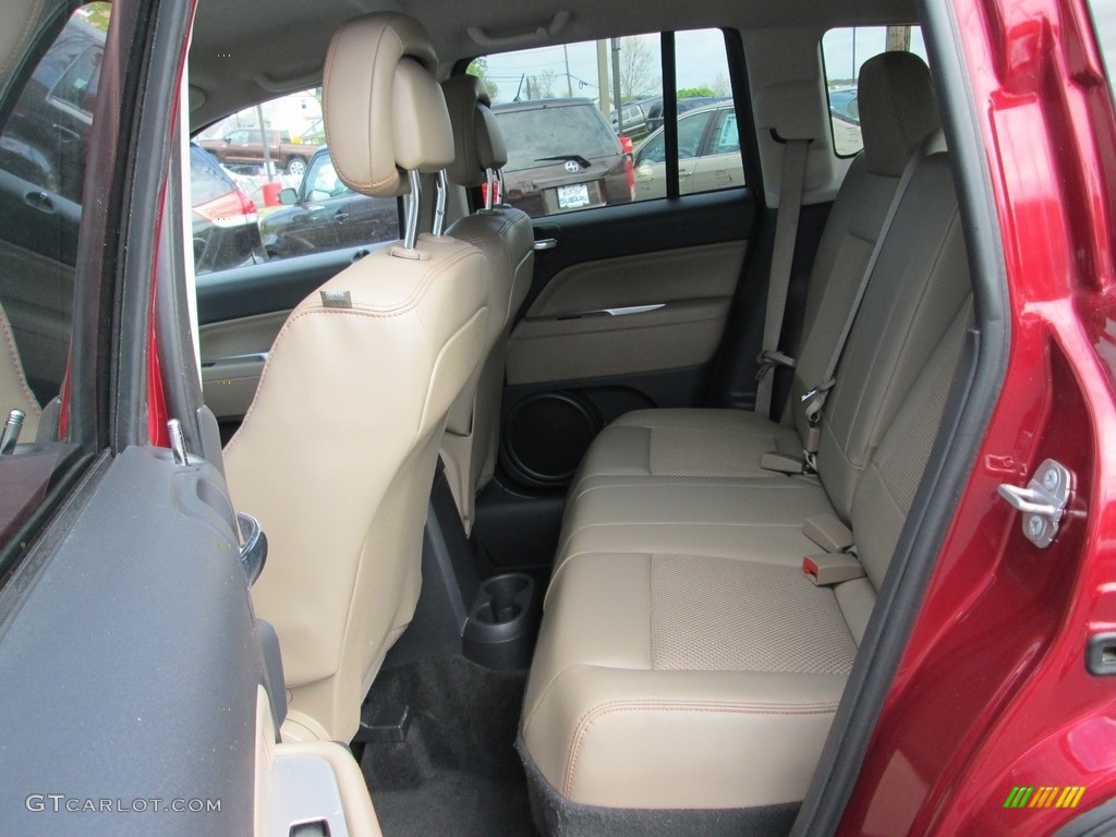 2014 Compass Latitude 4x4 - Deep Cherry Red Crystal Pearl / Dark Slate Gray/Light Pebble photo #20