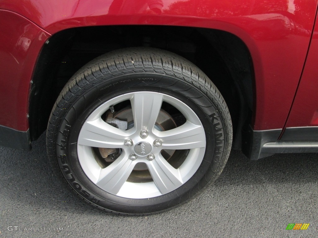 2014 Compass Latitude 4x4 - Deep Cherry Red Crystal Pearl / Dark Slate Gray/Light Pebble photo #21