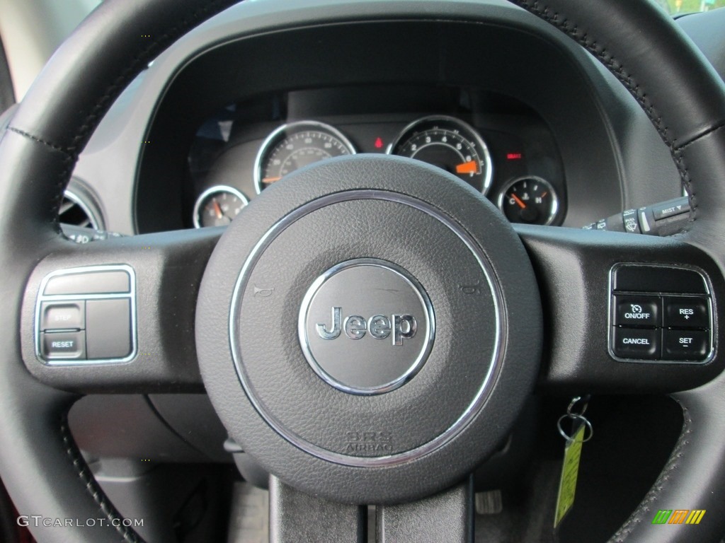 2014 Compass Latitude 4x4 - Deep Cherry Red Crystal Pearl / Dark Slate Gray/Light Pebble photo #24