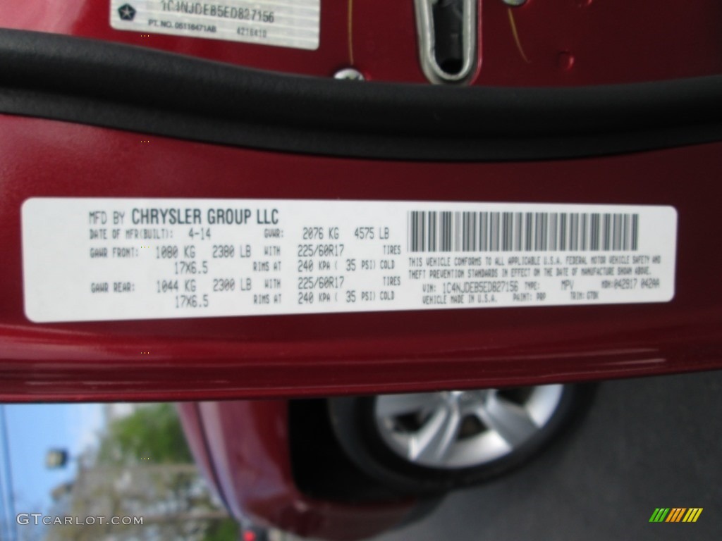 2014 Compass Latitude 4x4 - Deep Cherry Red Crystal Pearl / Dark Slate Gray/Light Pebble photo #29