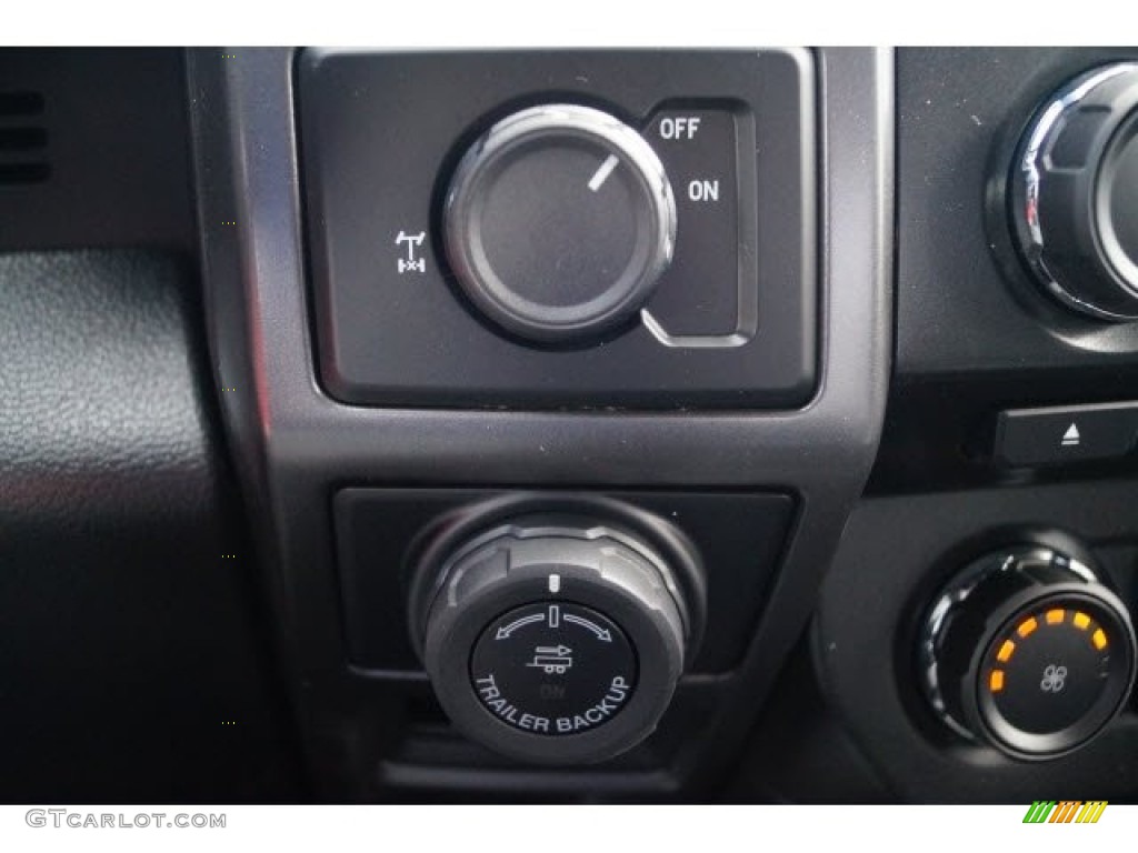 2017 F150 XLT SuperCrew - Ruby Red / Black photo #15