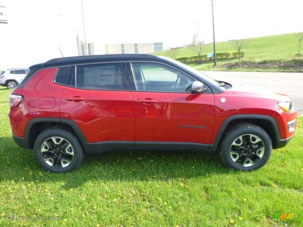 2017 Compass Trailhawk 4x4 - Redline 2 Coat Pearl / Black/Ruby Red photo #7